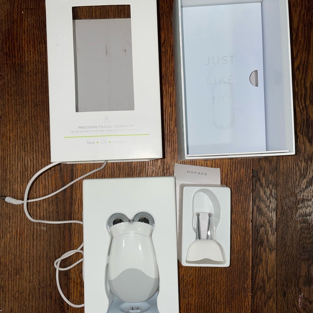 NuFACE Trinity & Elle Precision Facial Toning Kit w/ Lip Eye Attachment - No Gel